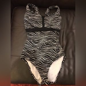 Detailed Speedo Bathing Suit